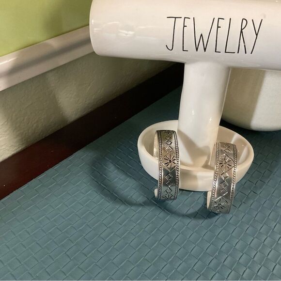 Brand New Anna & Ava Western Etched Cuff Bracelet  #J3 - Picture 6 of 6